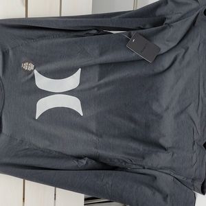 NWT, Men's Size Medium,  Hurley Rashguard Tee